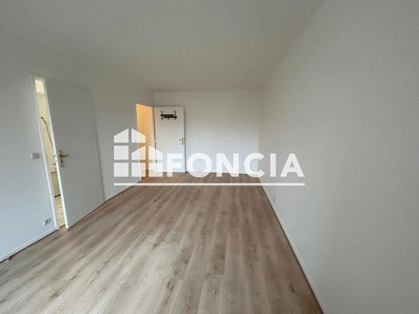 Location Studio 32.2 m² - 5 RUE PAUL ELUARD Ermont 95120