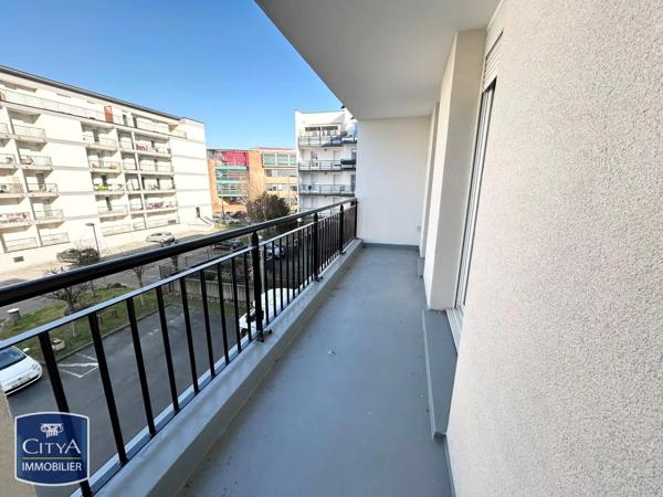 Appartement à louer 2 pièces 49.2m² Valenciennes (59300)