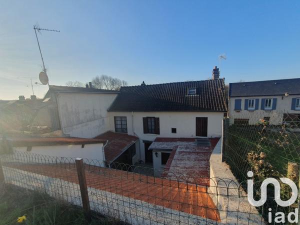 Maison de ville 7 pièces de 131 m² à Conty (80160)