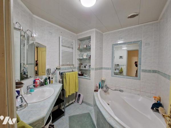 Rare : Maison vue Loire St Mathurin