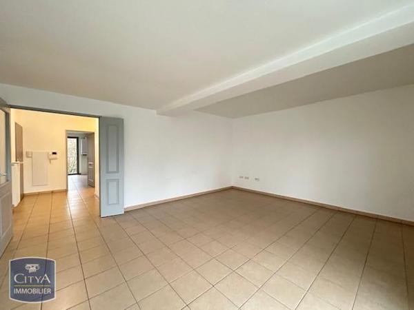 Appartement à louer 4 pièces 102.1m²