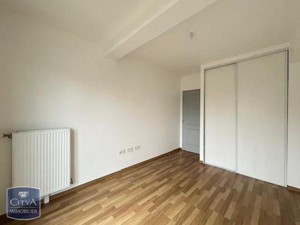 Appartement à louer 4 pièces 102.1m²