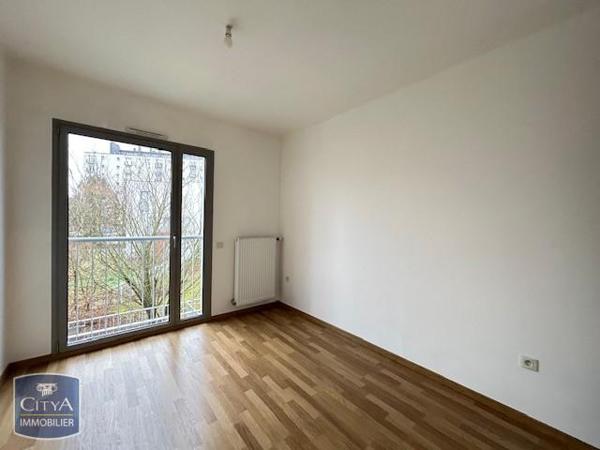 Appartement à louer 4 pièces 102.1m²