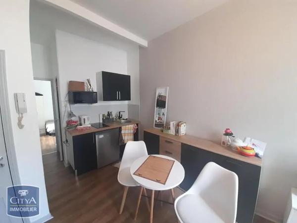 Appartement à louer 2 pièces 25m² Saumur (49400)