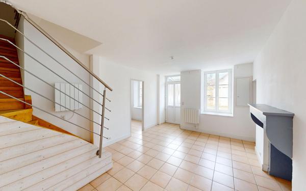 Maison à vendre    4 pièces •  Givry