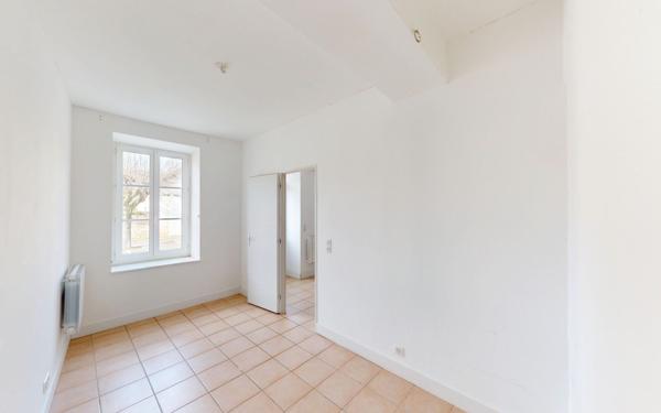 Maison à vendre    4 pièces •  Givry