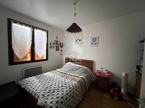 A Vendre Maison Meaux 5 pièce(s)  sous sol total jardin clos de 840 m²