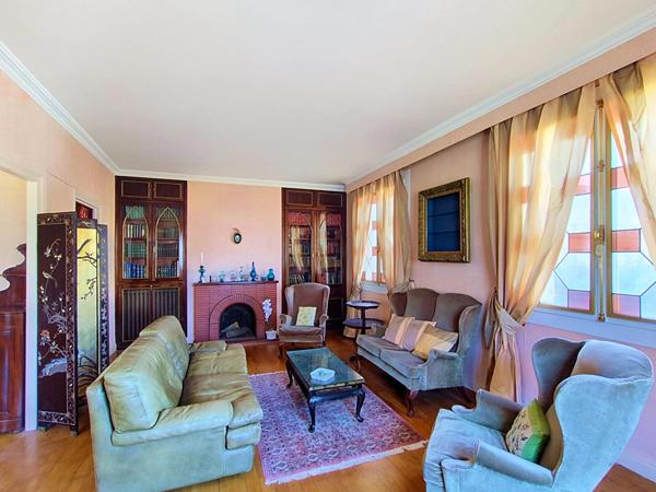 Appartement quartier de Siam- Garage privatif.
