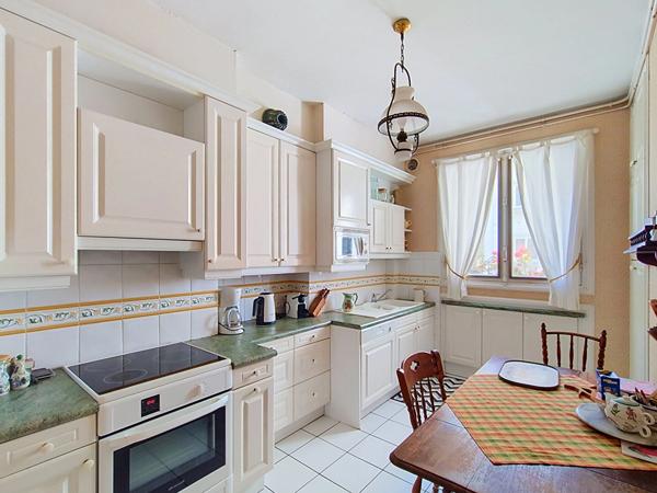 Appartement quartier de Siam- Garage privatif.
