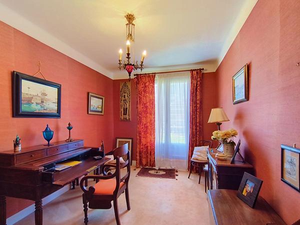Appartement quartier de Siam- Garage privatif.