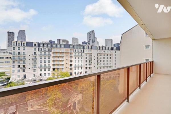 Bel appartement 2 pièces avec balcon, cave et parking – Puteaux, quartier résidentiel