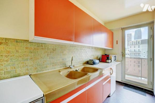 Bel appartement 2 pièces avec balcon, cave et parking – Puteaux, quartier résidentiel