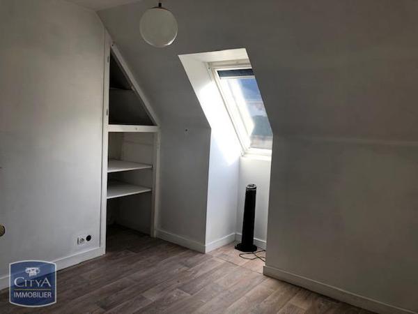 Appartement à louer 3 pièces 76.65m²