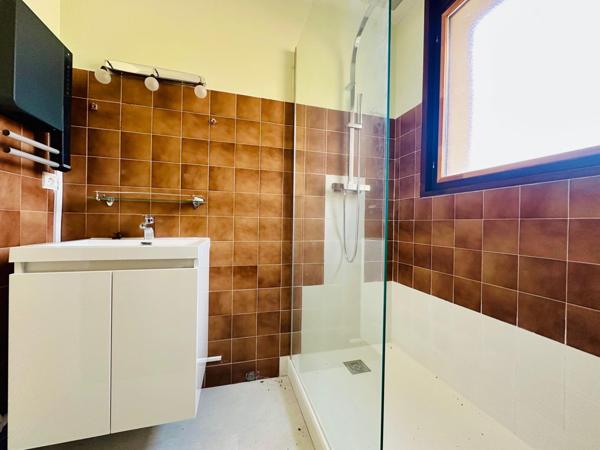 Hôtel de 17 chambres à réouvrir - Ax les Thermes