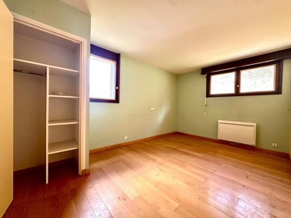 Hôtel de 17 chambres à réouvrir - Ax les Thermes