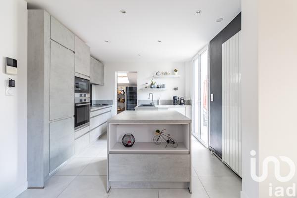 Maison à vendre 7 pièces 170 m² Suresnes