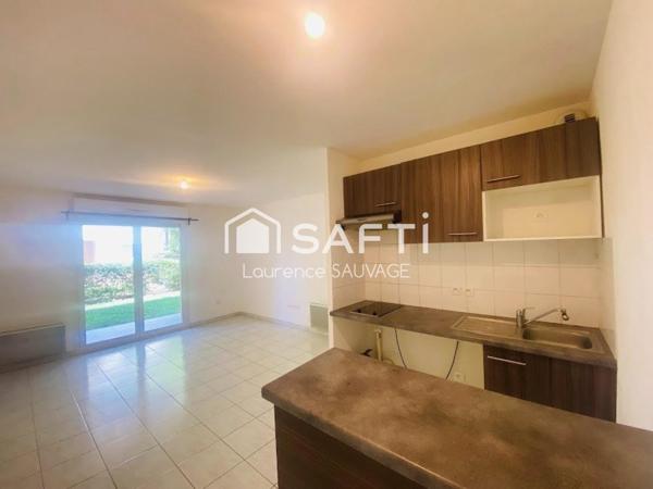 Appartement T2 en rez de jardin avec place de parking