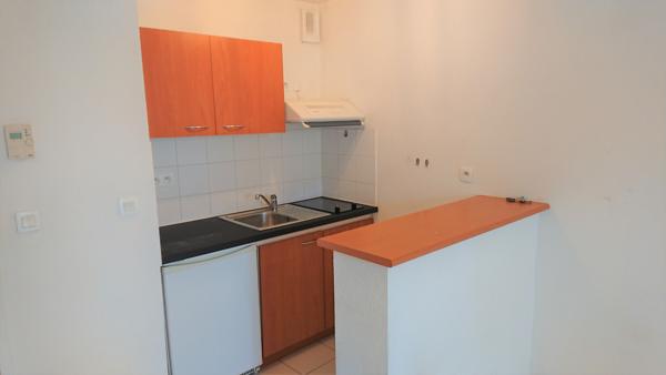 Montfavet (84140) Agroparc – Etudiant- Studio 25 m² avec terrasse et parking – 1er étage - Agroparc Montfavet (Avignon)