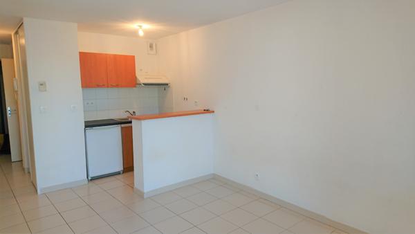 Montfavet (84140) Agroparc – Etudiant- Studio 25 m² avec terrasse et parking – 1er étage - Agroparc Montfavet (Avignon)