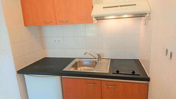 Montfavet (84140) Agroparc – Etudiant- Studio 25 m² avec terrasse et parking – 1er étage - Agroparc Montfavet (Avignon)