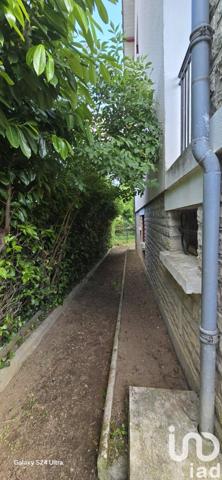 Maison traditionnelle 9 pièces de 192 m² à Saint-Amand-Montrond (18200)