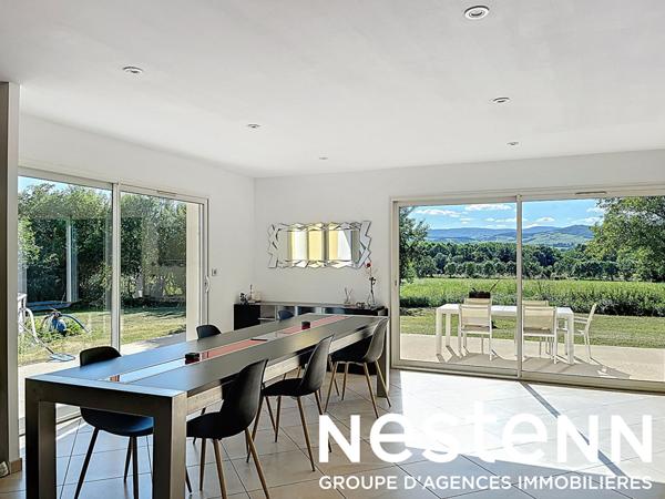 A vendre : Maison de plain pied - 4 chambres - vue magnifique - au calme - secteur Creches-Sur-Saone