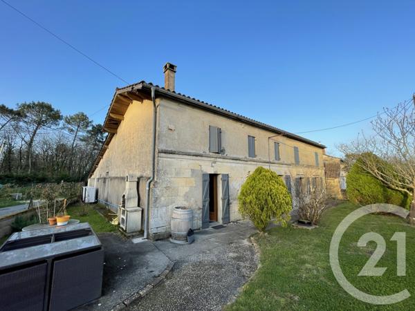 Maison à vendre  2 pièces - 350 m 2   LUSSAC  - 33