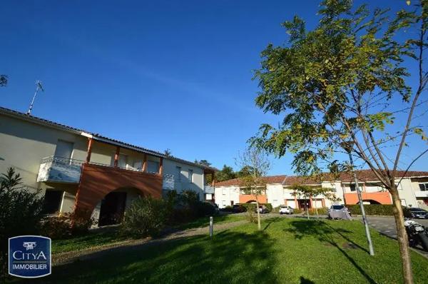 Appartement à louer 3 pièces 55.85m² Layrac (47390)