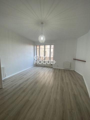 EXCLUSIVITÉ - APPARTEMENT 3 PIÈCES AVEC BALCON