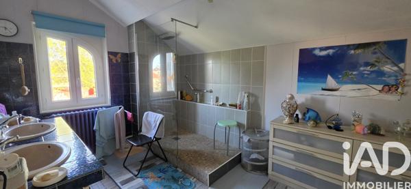 Maison à vendre 6 pièces 156 m² Saint-Astier