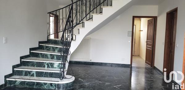 Maison traditionnelle 8 pièces de 175 m² à Issoire (63500)