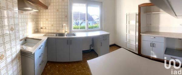 Maison traditionnelle 8 pièces de 175 m² à Issoire (63500)