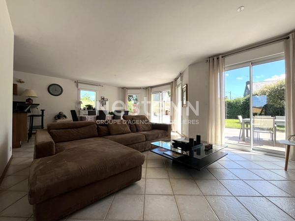 Maison à vendre Plumelec, 138 m², 4 chambres avec 1000 m² de terrain.