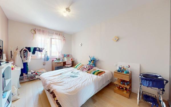 Appartement à vendre    6 pièces • 180 m2 Labry