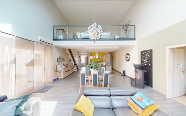 Appartement à vendre    6 pièces • 180 m2 Labry