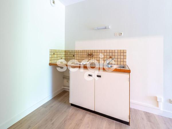 Achat 2 Pieces 48 49000 Angers oue5567
