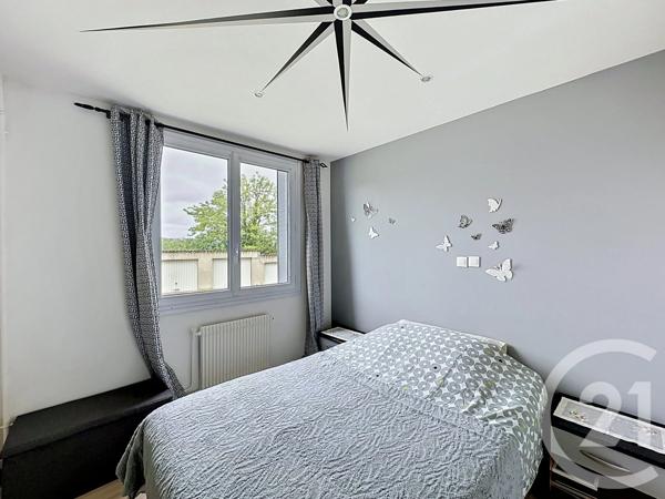 Appartement à vendre  4 pièces - 61 m 2   FEYZIN  - 69