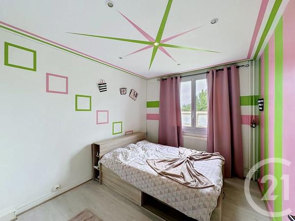 Appartement à vendre  4 pièces - 61 m 2   FEYZIN  - 69