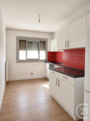 Appartement F5 à vendre  5 pièces - 96,34 m 2   VENISSIEUX  - 69