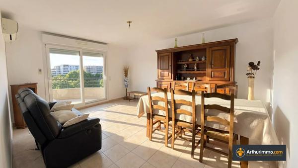 Vente                                                      Appartement
                        
                     3 pièces                      65 m2                     à Nice