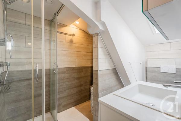 Appartement F3 à vendre  3 pièces - 139,18 m 2   BEAULIEU SUR MER  - 06