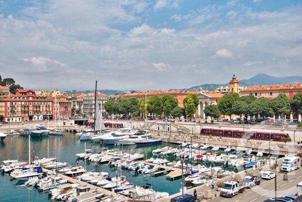 Appartement F3 à vendre  3 pièces - 139,18 m 2   BEAULIEU SUR MER  - 06