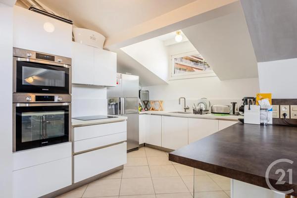 Appartement F3 à vendre  3 pièces - 139,18 m 2   BEAULIEU SUR MER  - 06