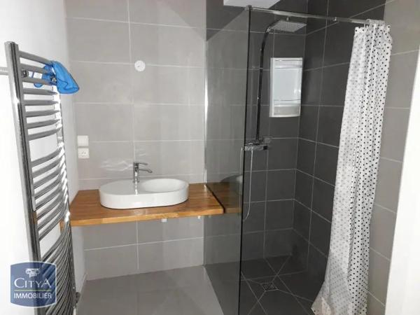 Appartement à louer 4 pièces 82.25m² Sedan (08200)