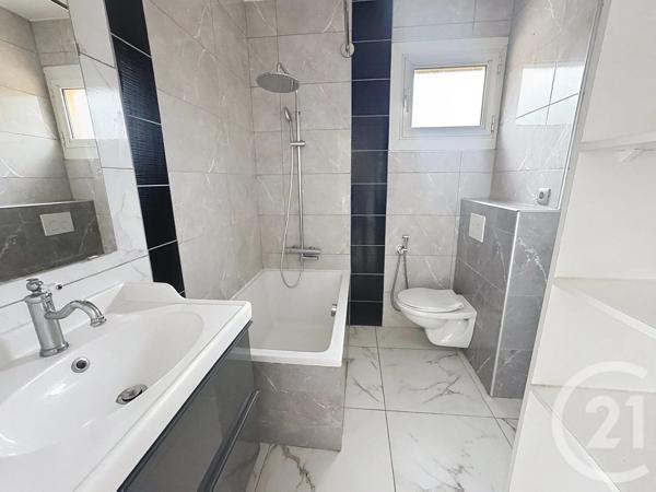 Appartement F2 à vendre  2 pièces - 35 m 2   MANDELIEU LA NAPOULE  - 06