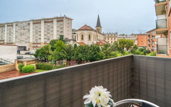 Appartement à vendre    2 pièces • 41,77 m2 Joinville-le-Pont