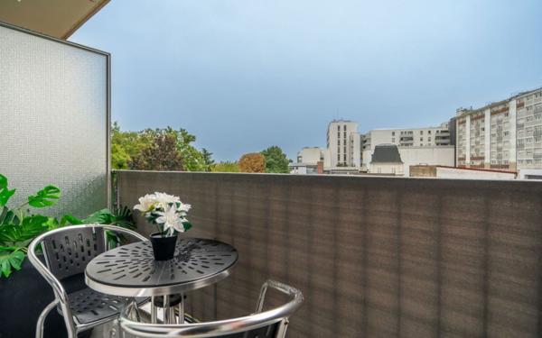 Appartement à vendre    2 pièces • 41,77 m2 Joinville-le-Pont