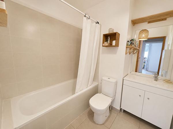 Appartement MERIGNAC - T3 DE 66M2 AVEC GRANDE TERRASSE ET PARKING 65.9 m²