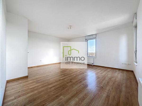 Lille appartement Type 2 avec parking