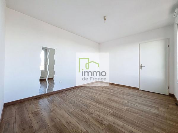 Lille appartement Type 2 avec parking